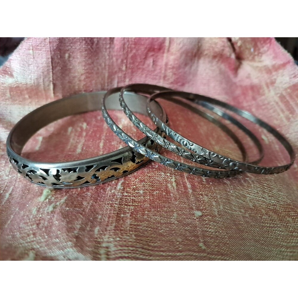 VTG Lot Of 4 PCS Aged Solid Brass Slip On Bangle Bracelets